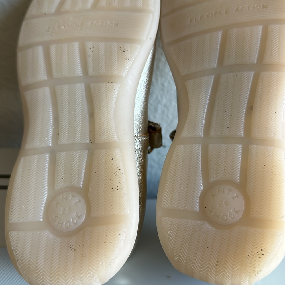 Beautiful Vera Pelle shoes from Primigi. Premium-Leather upper. - Picture 6 of 6